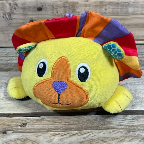 Infantino Lion Plush 2017 Rainbow Striped 8” Talks Music Sensory Stuffed Animal - Picture 12 of 12